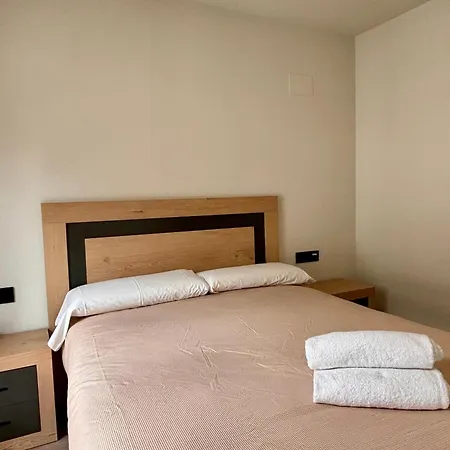 Bpirineos-llardana Apartment *