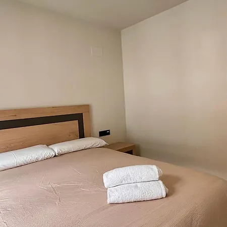 Bpirineos-llardana Apartamento *